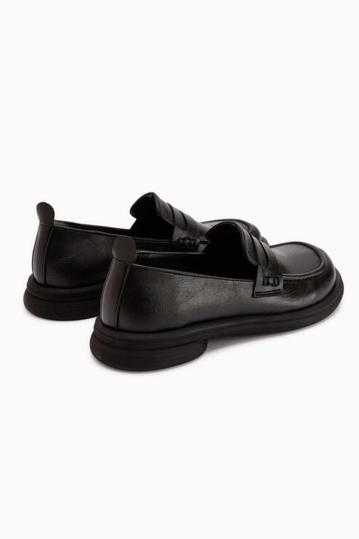 Mari Siyah Kalın Taban Kadın Loafer Ayakkabı