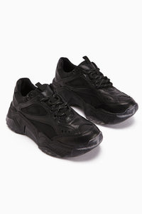 Erla Siyah Kalın Tabanlı Bağcıklı Kadın Sneakers