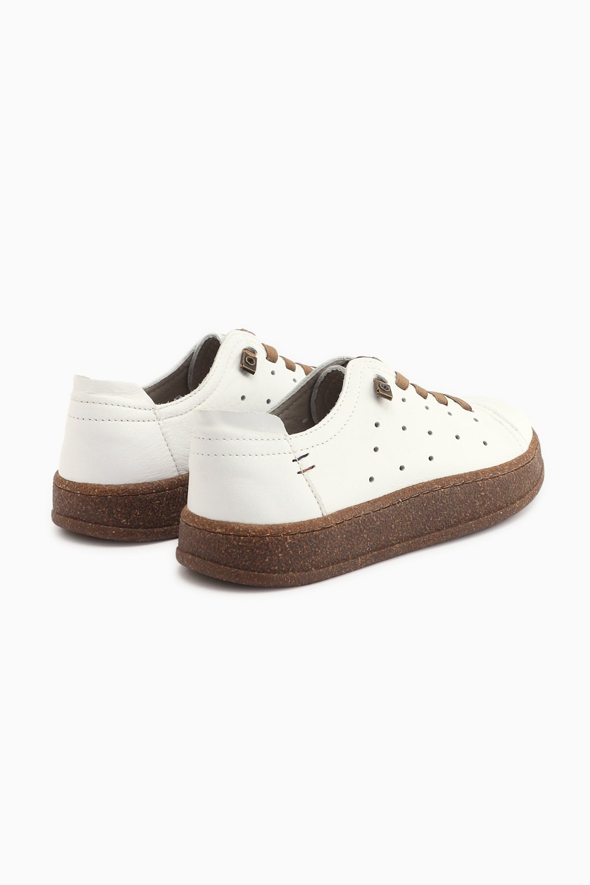 Judi Hakiki Deri Beyaz Rahat Tabanlı Kadın Yazlık Sneakers