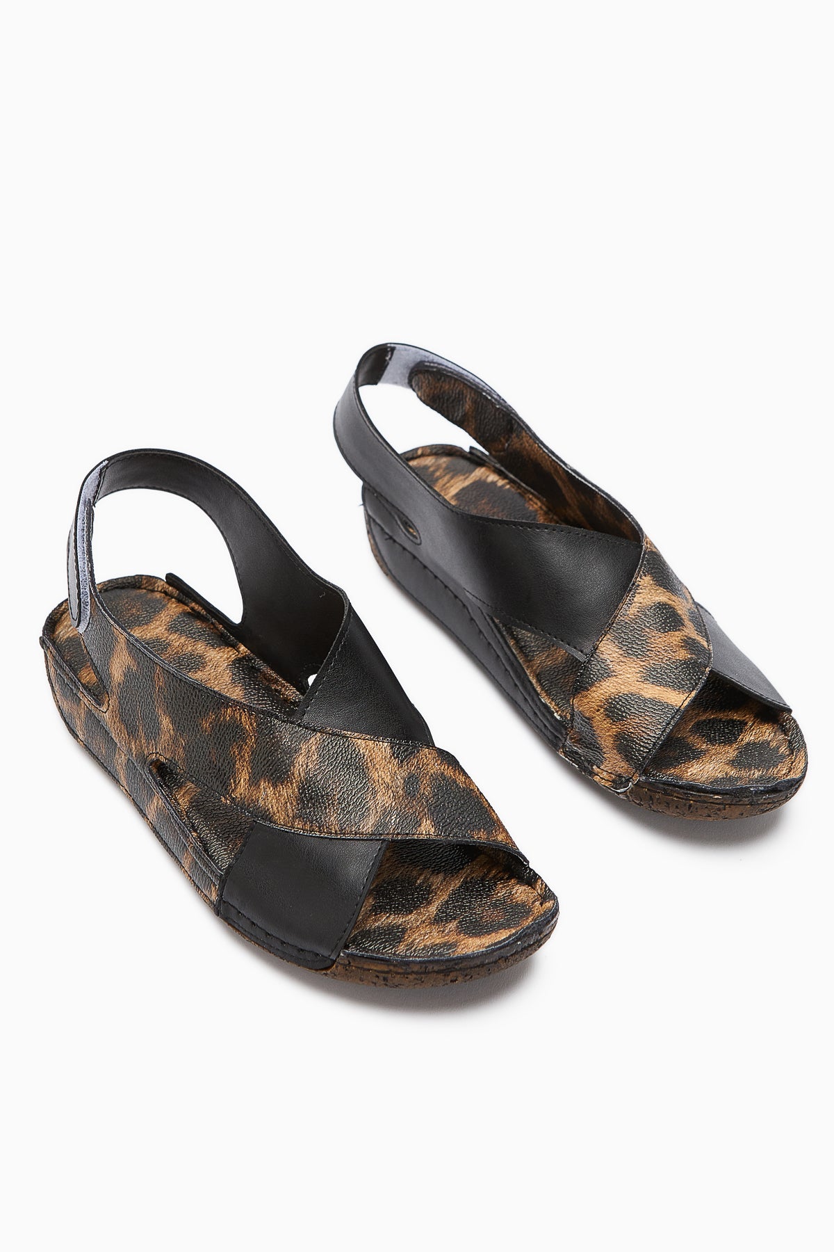 Margit Leopar Desenli Çapraz Bantlı Kadın Comfort Sandalet