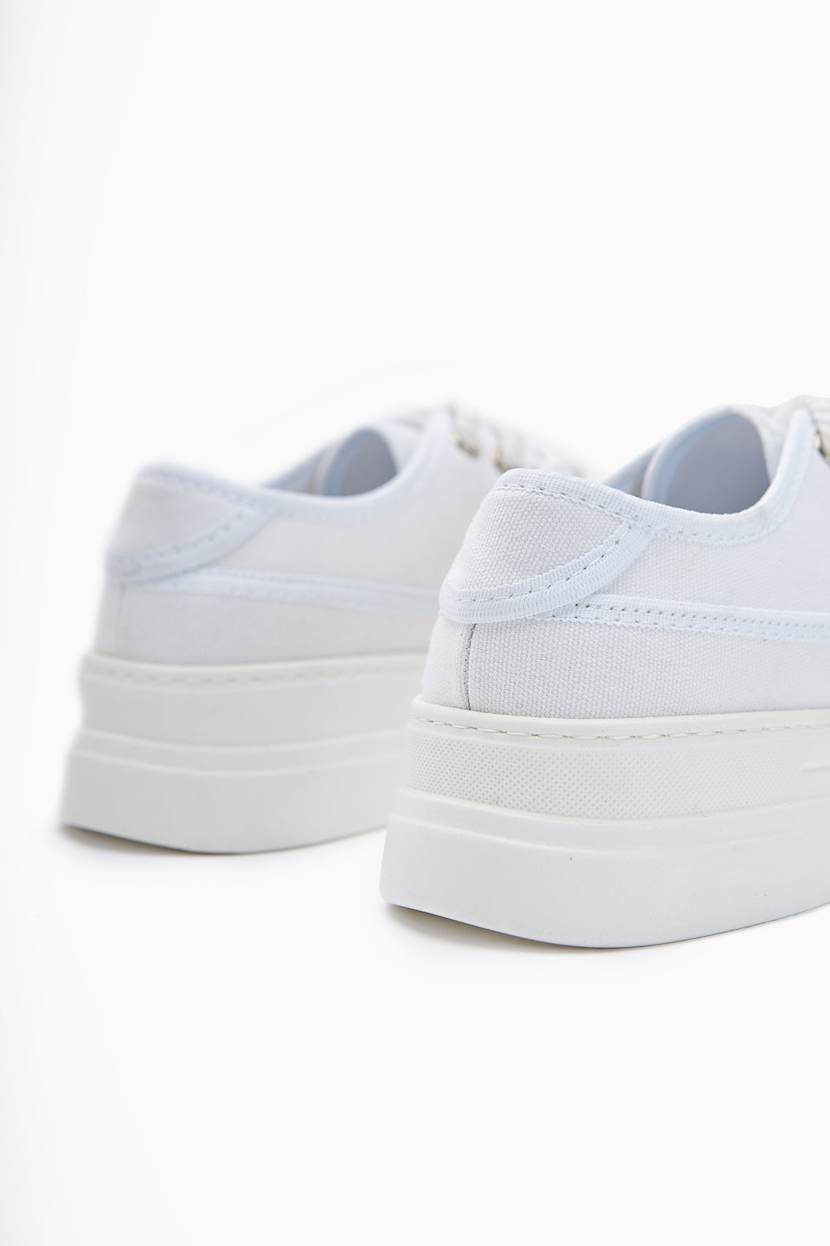 Sassa Beyaz Yüksek Tabanlı Bağcıklı Kadın Sneaker